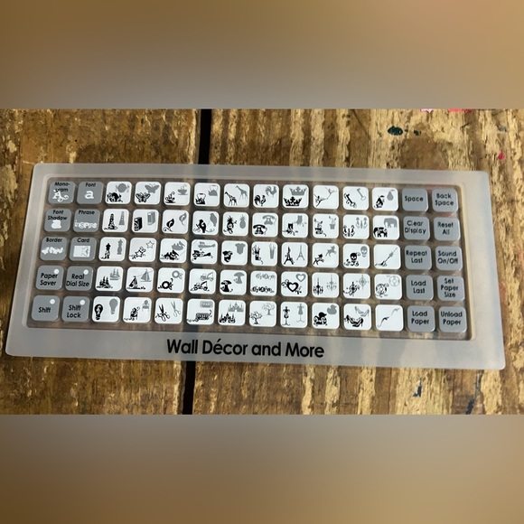 CRICUT - wall Decor and more- Provo Craft 2010 - Picture 2 of 3